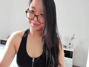 girl
        naughtynerdygirl cam image #6336488