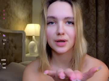 girl
        beverly_hillls cam image #5899319