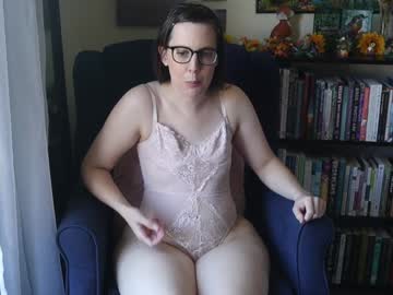 girl
        ellynaomi cam image #5139108