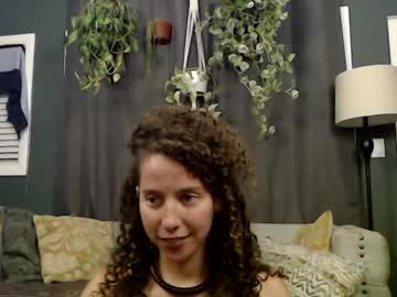 girl
        flowqueen cam image #6271088