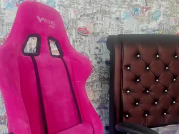 girl
        angelina_new cam image #761638