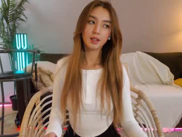 girl
        sharasuo cam image #1293852