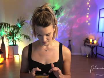 girl
        phoenix_taylor cam image #3245009