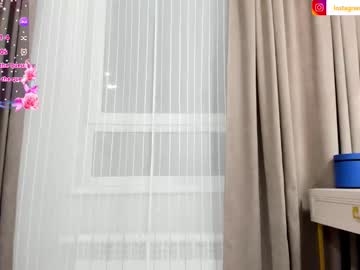 girl
        your_bunnygirl cam image #6283315