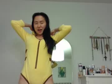 girl
        jiwon4u cam image #2341504
