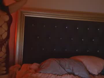 couple
        miss____kitty cam image #4555168