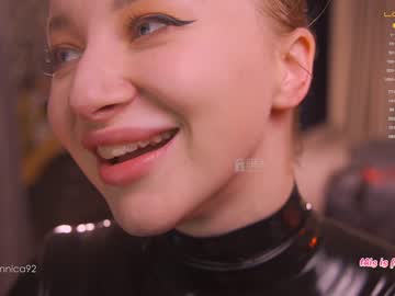 girl
        bronnica cam image #2489531