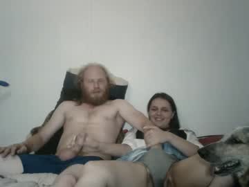 couple
        starlingbaby cam image #1825942