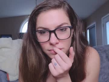 girl
        chroniclove cam image #6030341