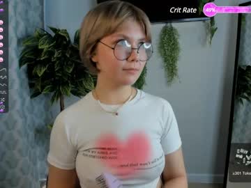 girl
        jettabayse cam image #3340596