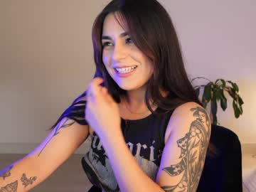 girl
        doubedeesarai cam image #6980854