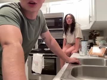 couple
        jamesandlivgolive cam image #1752763
