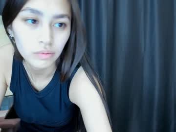 girl
        london_sugar cam image #3715837