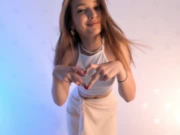 girl
        mariesare cam image #1931837