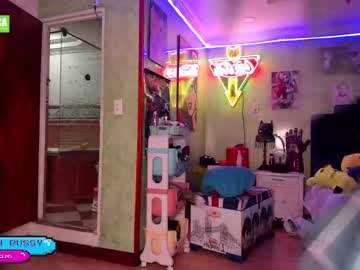 girl
        kloelamaravilla18 cam image #1508332
