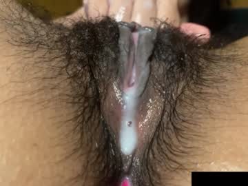 girl
        lilyjanee cam image #4804452