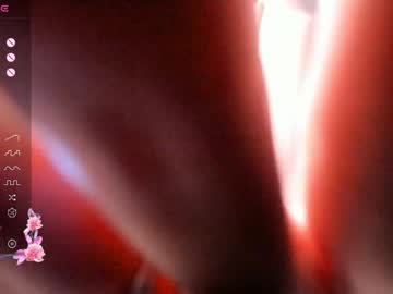 girl
        quennacindy cam image #4971903