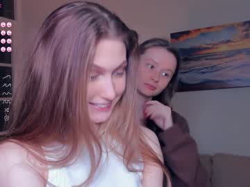couple
        _hollydolly_ cam image #3470436