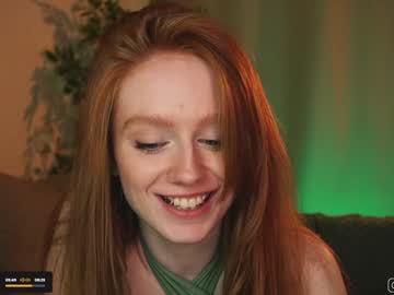 girl
        lizzy_blaze cam image #4701808