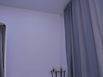 girl
        wanda_robinson cam image #1089387