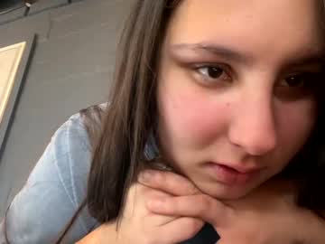 girl
        emilygirl6969 cam image #2739151