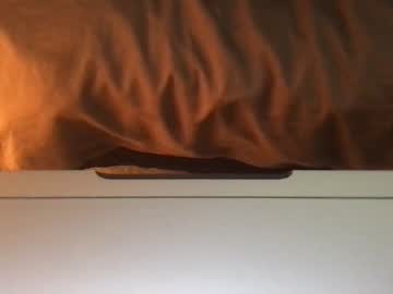 couple
        peachprincess_ cam image #1782430