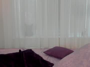 girl
        angelina_new cam image #789474