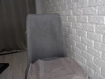 girl
        blackfoxvortex cam image #3433155