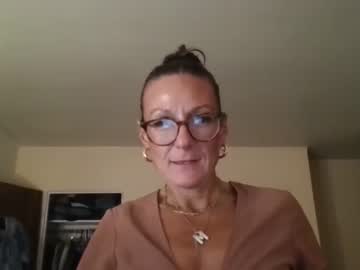 girl
        missmelisateaches cam image #4114705