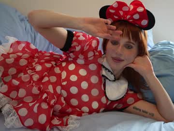 girl
        ellaa91 cam image #5304977