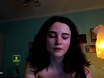 girl
        demurelixir cam image #529862