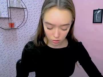 girl
        liakitty_ cam image #42669