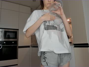 girl
        thestalin cam image #2989052