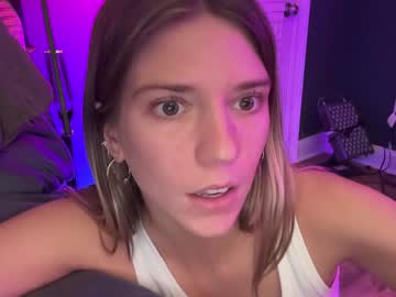 girl
        oliviahansleyy cam image #5531090