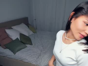 girl
        stacyhass cam image #4117397