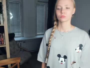 girl Nude Cam Girls Playing Games with rave_the_love