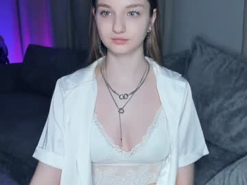 girl
        _magic_smile_ cam image #3367851