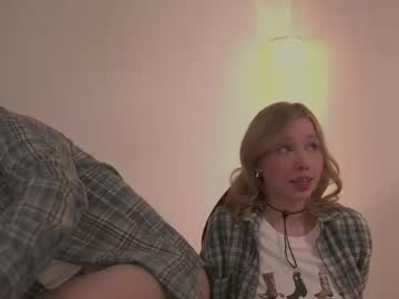 girl
        april_blush cam image #6646164