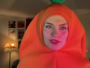 girl
        bigredcarrott cam image #1981946