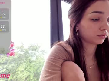 girl
        sassyt33n cam image #4144406