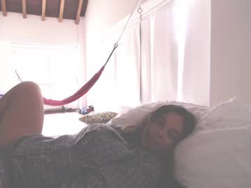 girl
        kendalltyler cam image #3952639