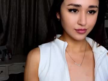 girl
        tootiesss cam image #5830002