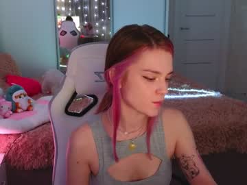 girl
        cyberslime cam image #3277690