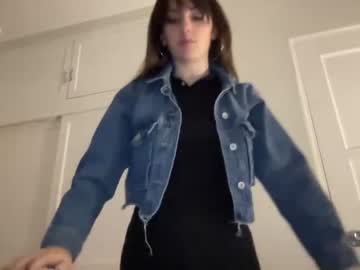girl
        laceyflowers cam image #2842550