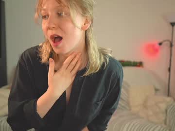 girl
        leilashy_ cam image #5914170