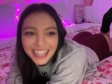 girl
        keirasworld cam image #6930739