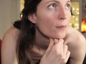 girl
        yulladao cam image #6086256