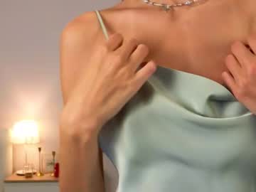 girl
        wanda_robinson cam image #6109719