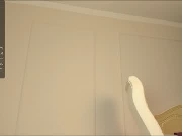 girl
        nao_mi_ cam image #2384257