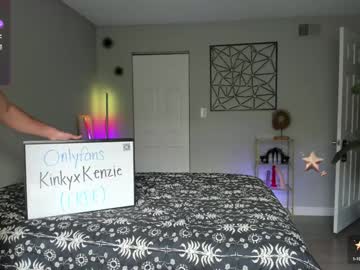 couple
        kinkyxkenzie cam image #4808004